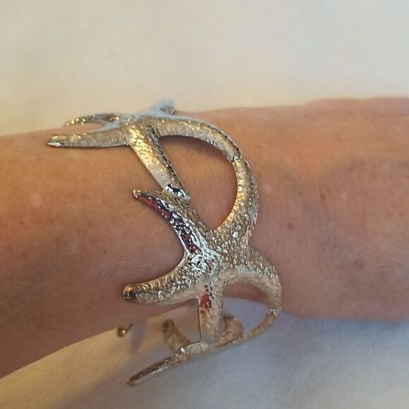 Starfish cuff bracelet - Picture 6 of 9